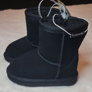 NWT BearPaw Toddler Kids Black Suede Boots. Size 7